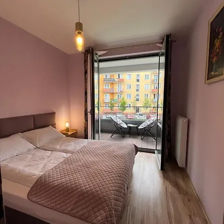 Апартаменты Mona Sun Apart *