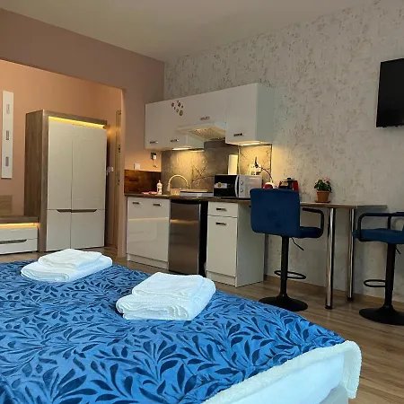 Mona Sun Apart Апартаменты *